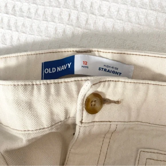 Old Navy Cream High-Rise Straight Cargo Jeans 12P - Picture 3 of 8